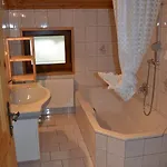 Bohrerhof * Ahrnbach