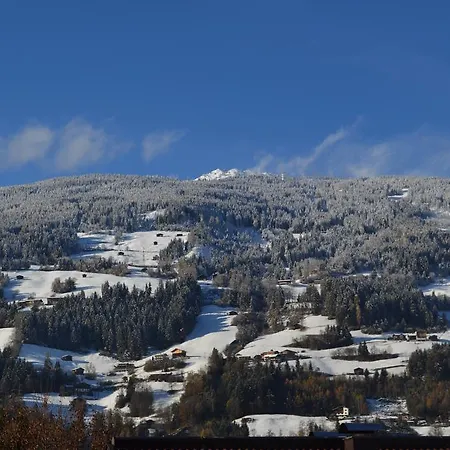 Bohringerhof- Großes Apartment am Bauernhof im Zillertal * Ahrnbach